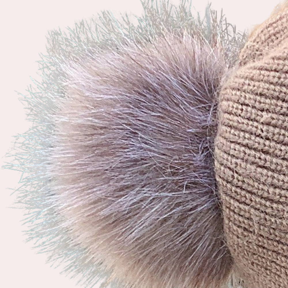 2-in-1 Knitted Winter Hat with Scarf for Women – Warm and Stylish Cold Weather Accessory