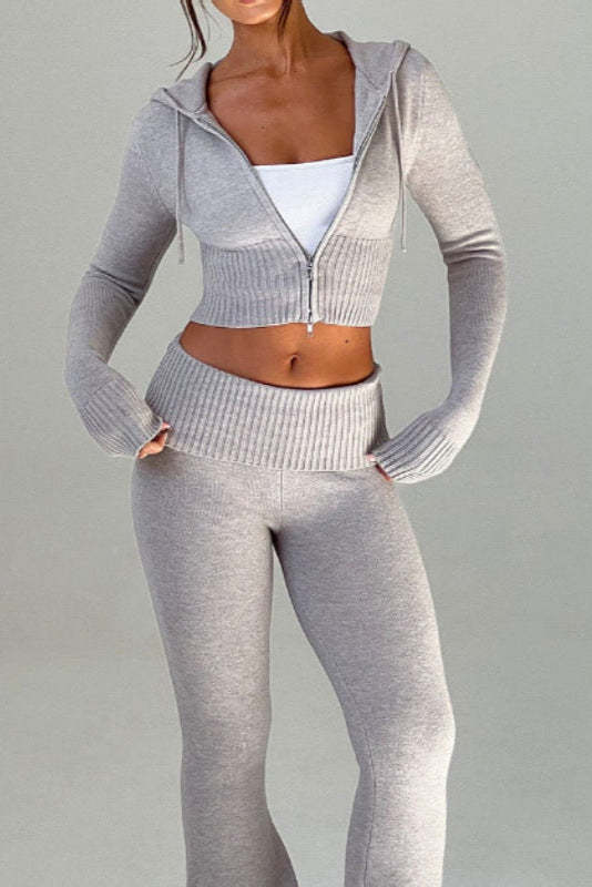 Luxury Burgundy Knitted Two-Piece Set – Flared Pants & Cropped Zip Hoodie