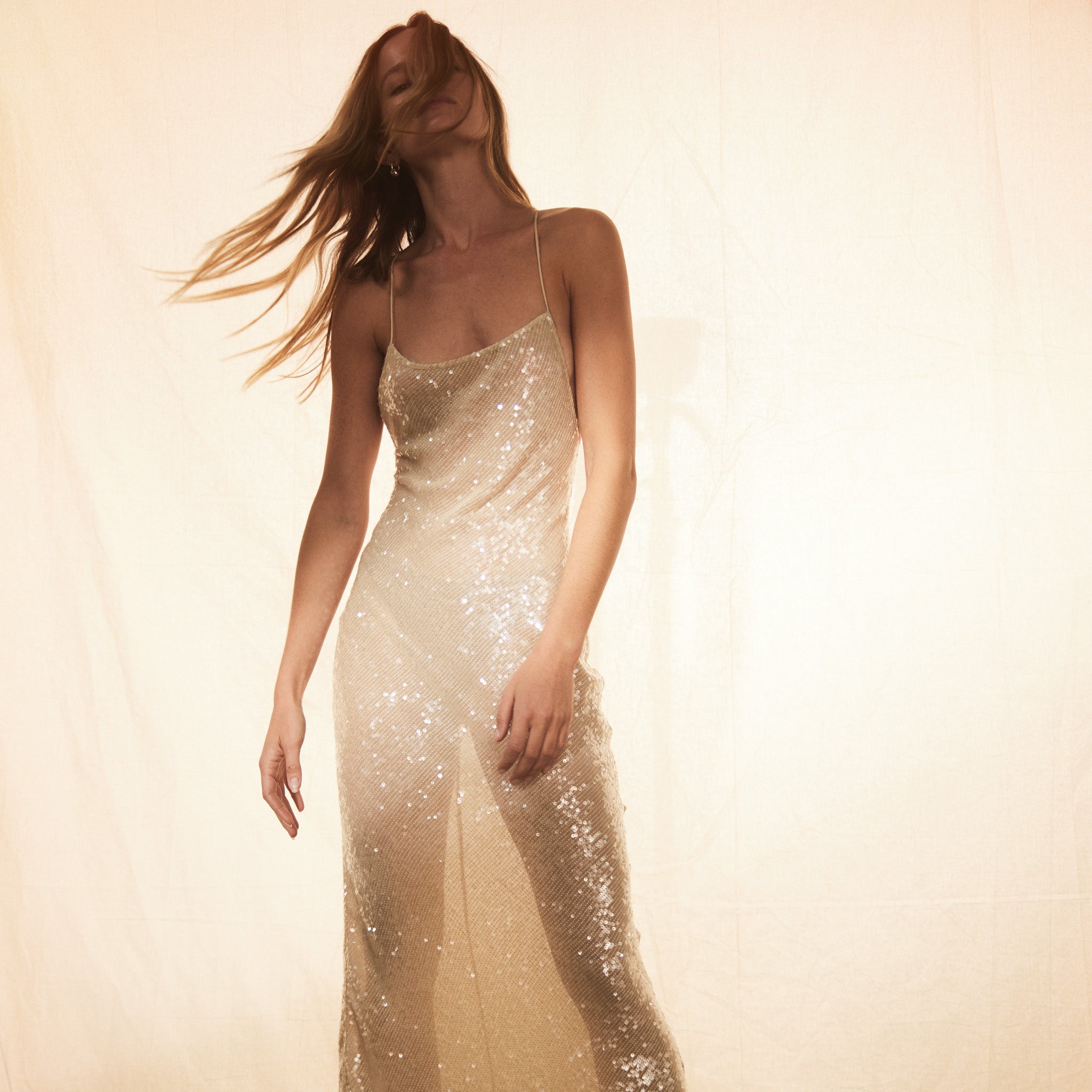 Elegant Sequin Evening Dress – Champagne | Backless Maxi Gown