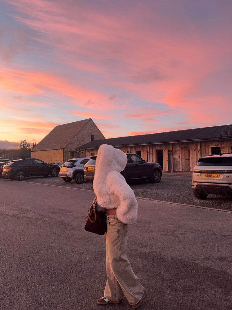 Women's Oversized Faux Fur Hooded Jacket – Luxury Fluffy Winter Coat